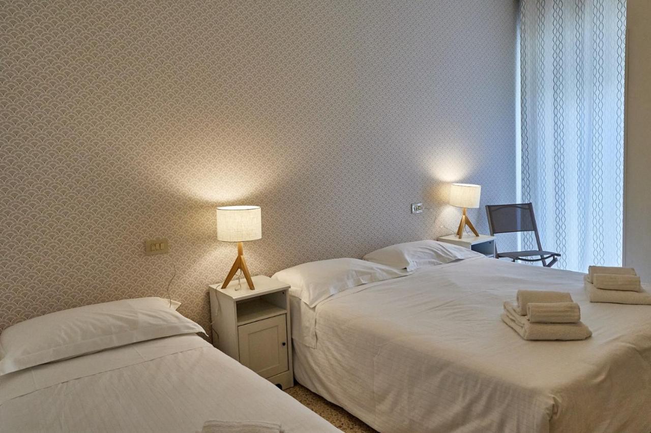 Hotel Spring Ρίμινι Εξωτερικό φωτογραφία