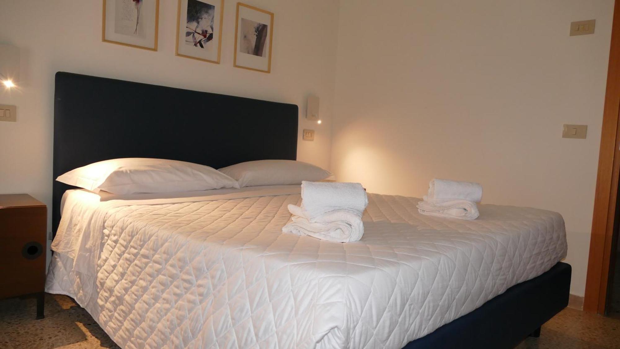Hotel Spring Ρίμινι Εξωτερικό φωτογραφία