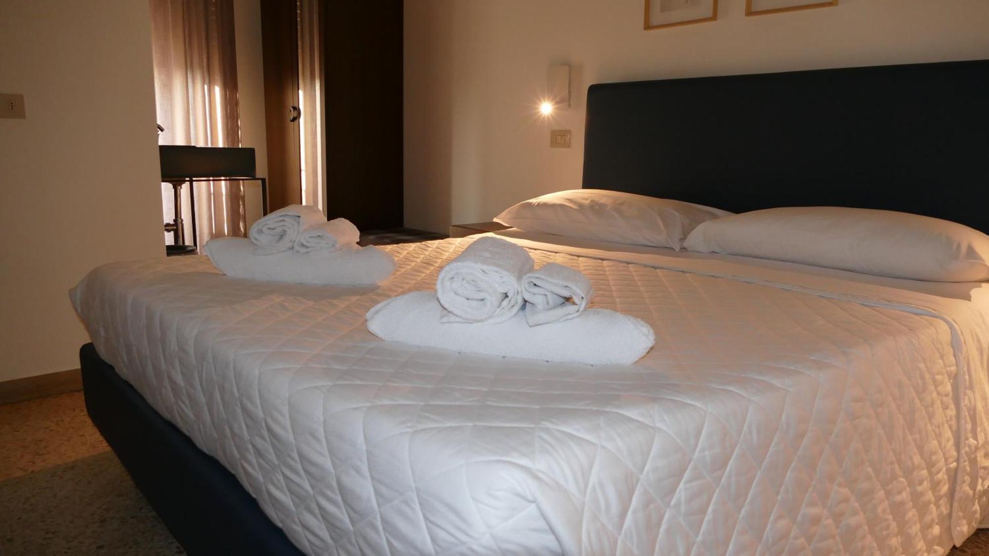 Hotel Spring Ρίμινι Εξωτερικό φωτογραφία