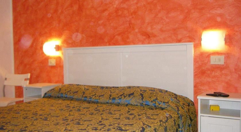 Hotel Spring Ρίμινι Εξωτερικό φωτογραφία